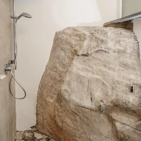 Sofia - Italian Escape * マッサ・ルブレンセ