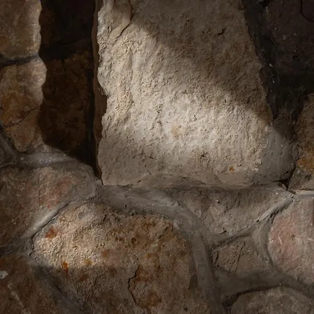 Sofia - Italian Escape マッサ・ルブレンセ