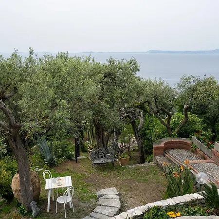 Sofia - Italian Escape * マッサ・ルブレンセ